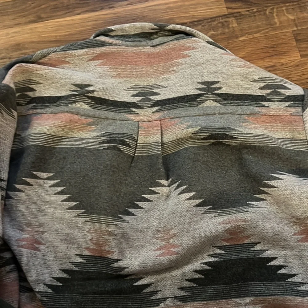 Aztec coat - Picture 4 of 5